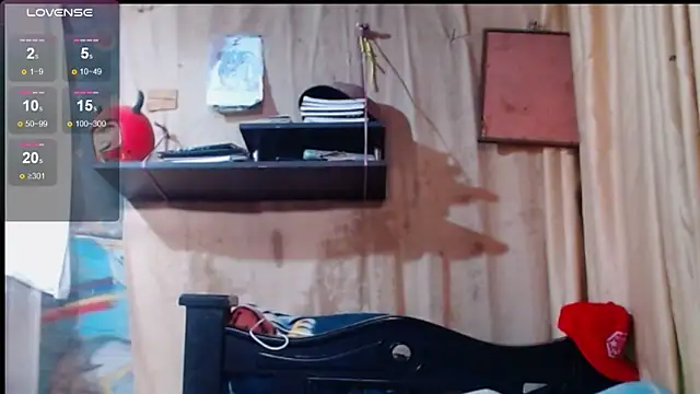 Snapshot of Alanagracia chatting on 11-03-25, 06:42 Alanagracia online show from 11-03-25, 06:42