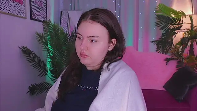 Mia  Peach online show from 03-13-25, 04:49