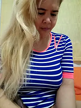 lamorbosa37 online show from 12-17-24, 05:26