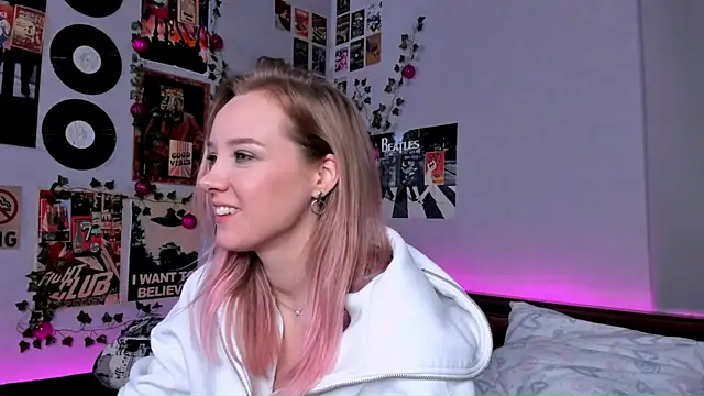 AliciaParkerf online show from 01-07-25, 02:42