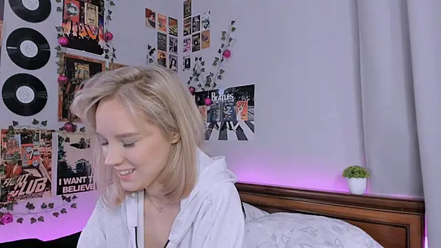 AliciaParkerf online show from 01-18-25, 11:44