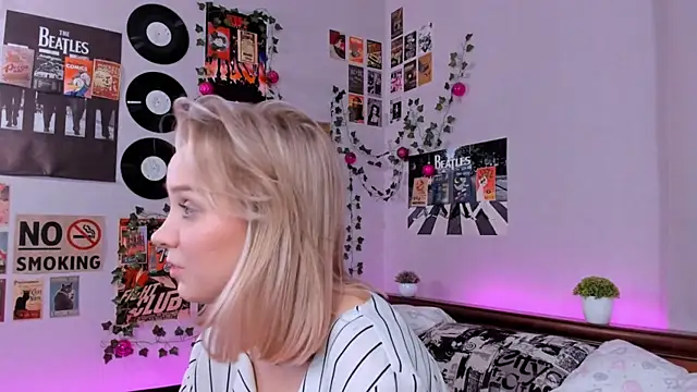 AliciaParkerf online show from 01-20-25, 11:43