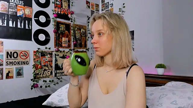 AliciaParkerf online show from 01-28-25, 08:26