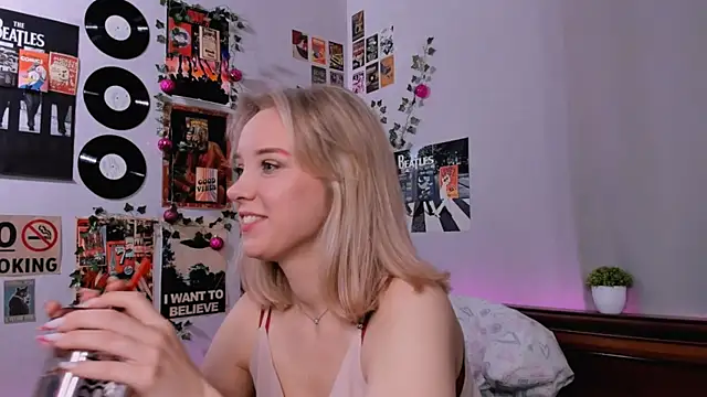 AliciaParkerf online show from 02-01-25, 11:48