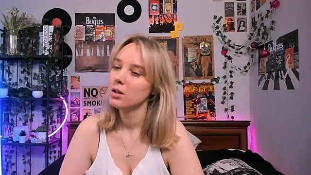 AliciaParkerf online show from 03-13-25, 08:22