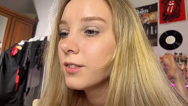 AliciaParkerf online show from 09-10-25, 09:26