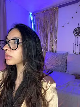 Snapshot of ThaliaRivera_ chatting on 02-05-25, 01:58 ThaliaRivera online show from 02-05-25, 01:58