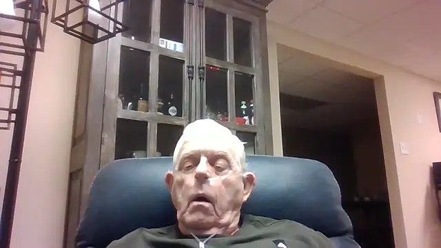 Snapshot of bootlegmanz chatting on 11-09-25, 12:47 bootlegmanz online show from 11-09-25, 12:47