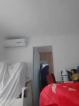 Snapshot of Algenis1232 chatting on 10-24-25, 02:57 Algenis1232 online show from 10-24-25, 02:57