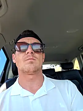 Snapshot of TheSouthernKing chatting on 10-10-25, 08:46 TheSouthernKing online show from 10-10-25, 08:46