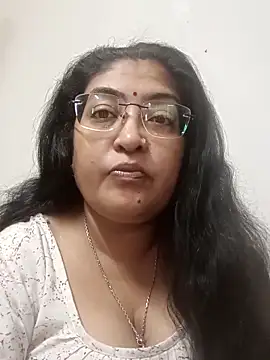 LAVERNIYA  online show from 10-15-25, 06:35