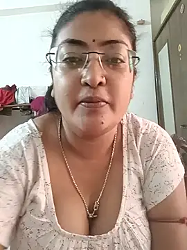 LAVERNIYA  online show from 11-04-25, 05:17