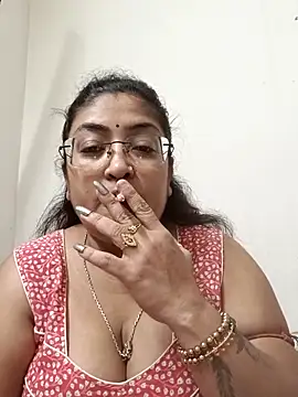 LAVERNIYA  online show from 11-06-25, 05:52