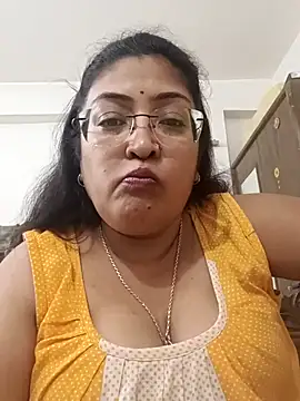 LAVERNIYA  online show from 11-13-25, 01:10