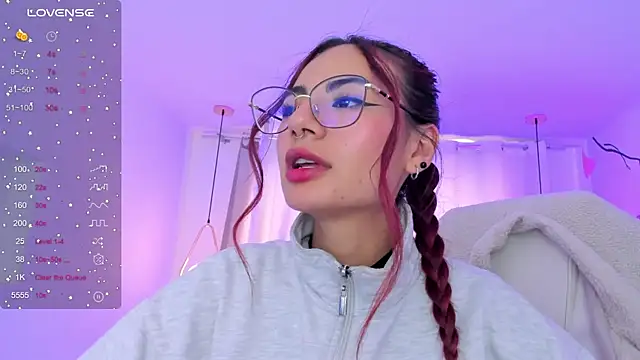 sophiecherry  online show from 12-09-24, 08:23