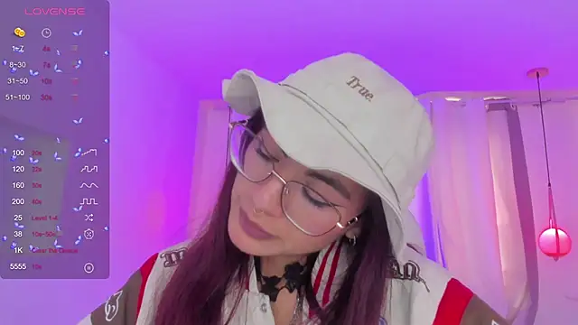 sophiecherry  online show from 12-28-24, 09:08