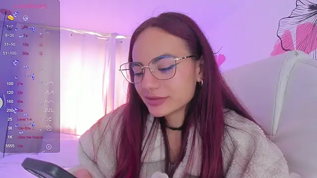 sophiecherry  online show from 01-06-25, 09:11