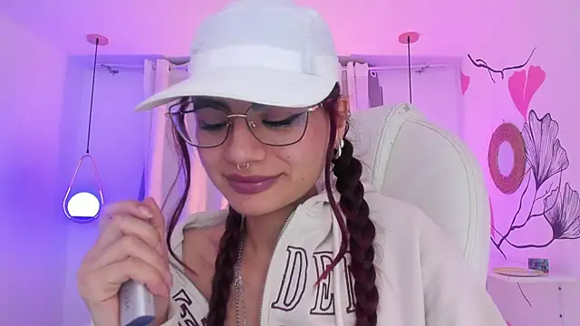 sophiecherry  online show from 01-31-25, 10:20