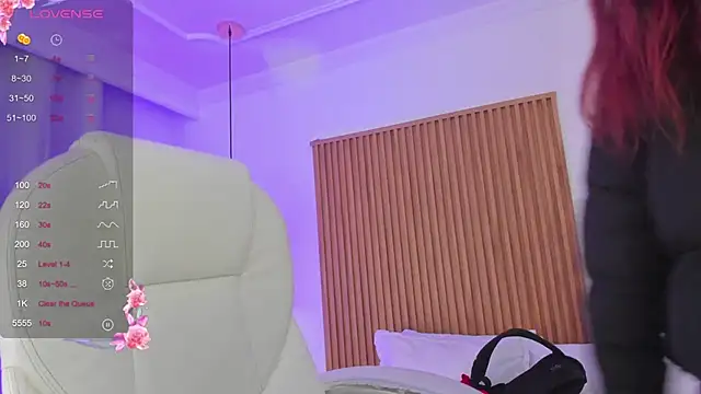 sophiecherry  online show from 03-04-25, 05:21