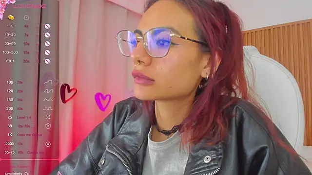 sophiecherry  online show from 03-20-25, 10:54