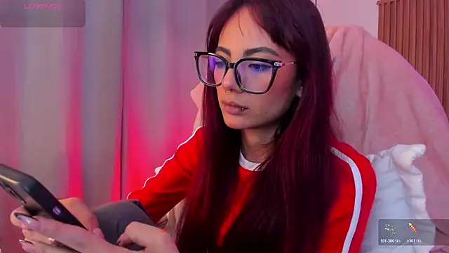 sophiecherry  online show from 11-07-25, 10:10