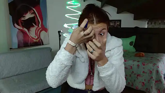Kloe Deker online show from 12-11-24, 01:39