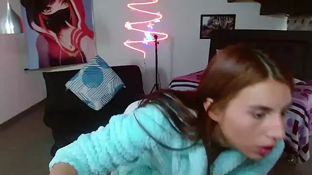 Kloe Deker online show from 12-30-24, 04:40