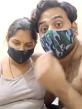 IND COUPLE1 online show from 01-09-25, 04:39