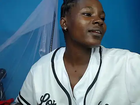 TrishaKalid online show from 10-31-25, 12:39