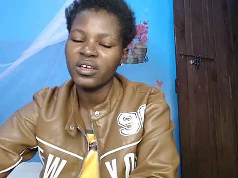 Snapshot of TrishaKalid chatting on 02-10-26, 07:23 TrishaKalid online show from 02-10-26, 07:23