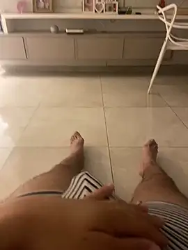 Snapshot of Juanes432 chatting on 02-16-26, 04:41 Juanes432 online show from 02-16-26, 04:41