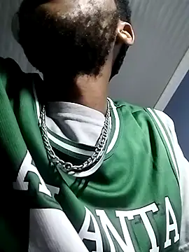 Snapshot of Dickey_sa chatting on 12-17-25, 07:20 Dickey sa online show from 12-17-25, 07:20