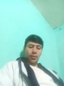 Snapshot of hotie7tvn chatting on 03-22-25, 12:46 hotie7tvn online show from 03-22-25, 12:46