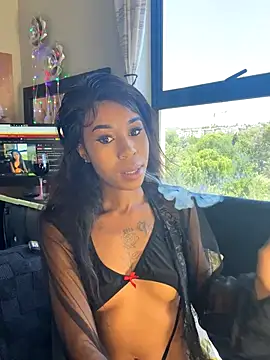 Snapshot of Dime-__ chatting on 10-23-25, 10:36 Dime- online show from 10-23-25, 10:36