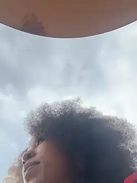 Snapshot of Dime-__ chatting on 10-26-25, 03:07 Dime- online show from 10-26-25, 03:07