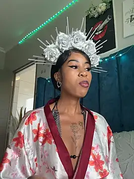 Snapshot of Dime-__ chatting on 10-31-25, 10:27 Dime- online show from 10-31-25, 10:27