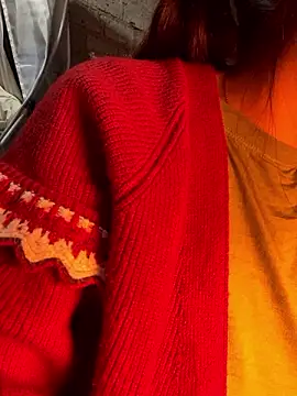 Laura8910 online show from 12-02-24, 03:04