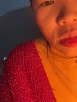 Laura8910 online show from 12-14-24, 06:02