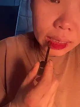 Laura8910 online show from 01-01-25, 12:55