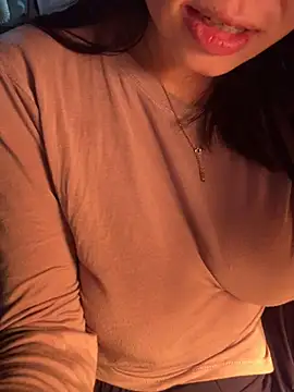 Laura8910 online show from 01-23-25, 05:56