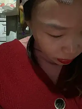 Laura8910 online show from 02-25-25, 02:22