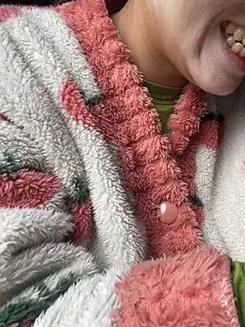 Laura8910 online show from 03-17-25, 03:14