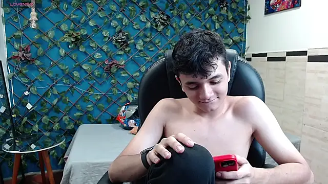 Waturox online show from 10-11-25, 07:01