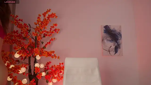 VictoriaHiill online show from 03-21-26, 05:49