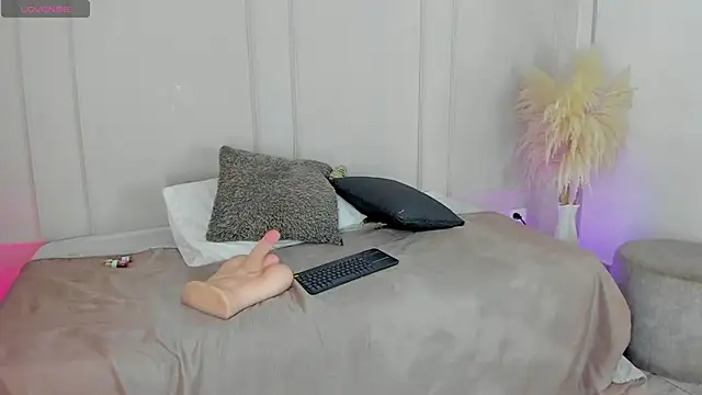 Snapshot of Mariapettit chatting on 01-16-26, 11:58 Mariapettit online show from 01-16-26, 11:58