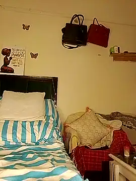 Snapshot of melaninebony1 chatting on 11-04-25, 03:22 melaninebony1 online show from 11-04-25, 03:22