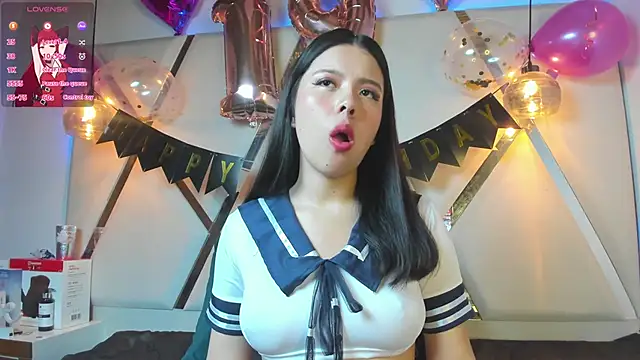 Snapshot of MarielQueenx chatting on 01-06-25, 04:15 MarielQueenx online show from 01-06-25, 04:15