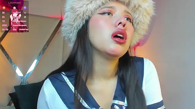 Snapshot of MarielQueenx chatting on 02-06-25, 06:51 MarielQueenx online show from 02-06-25, 06:51