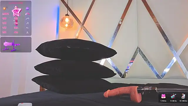 Snapshot of MarielQueenx chatting on 11-06-25, 04:24 MarielQueenx online show from 11-06-25, 04:24