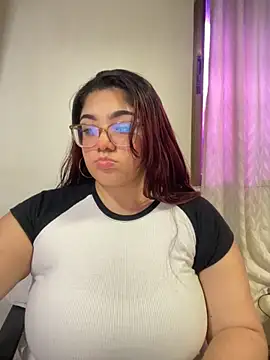 KathyGonzalez online show from 09-29-25, 04:34
